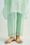Anantaa By Roohi_Green Chanderi Embroidery Round Neck Kurta Set With Pink Dupatta _at_Aza_Fashions