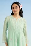 Buy_Anantaa By Roohi_Green Chanderi Embroidery Mandarin Collar Kurta Set With Pink Dupatta 