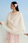 Buy_Anantaa By Roohi_Pink Chanderi Embroidery Round Neck Kurta Set With Dupatta 
