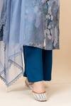 Mamicha_Blue Chiffon Beads, Embroidery Split V-neck Midnight Floral Kurta Set _Online_at_Aza_Fashions