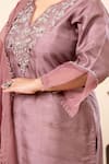 Shop_Mamicha_Pink Crepe Embroidery, Beads V-neck Salmon Kurta Set 