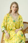 Surabhi Arya_Yellow Muslin Embroidery V-neck Floral Print Kaftan And Pant Set _Online