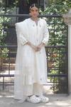 Label Earthen_Ivory Chanderi Silk, Organza Embroidery Split V-neck Malai Gully Kurta Set _Online