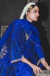 Label Earthen_Blue Silk, Organza Embroidery V-neck Electric Raat Ki Raani Kurta Set _Online_at_Aza_Fashions