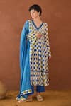 Buy_Taro_Multi Color Cotton V-neck Cloudburst Plaid Kurta Set _at_Aza_Fashions