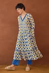 Taro_Multi Color Cotton V-neck Cloudburst Plaid Kurta Set _at_Aza_Fashions
