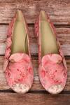 Shop_Nazaakat By Samara Singh_Pink Floral Print Loafers _at_Aza_Fashions