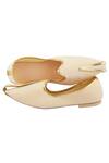Arihant Rai Sinha_Beige Winged Tip Juttis _Online_at_Aza_Fashions