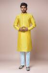 Buy_Samyukta Singhania_Yellow Silk, Jacquard Geometric Woven Kurta Set _at_Aza_Fashions