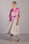 Buy_Clos_Pink V-neck Beetroot And Grey Designer Kurta Pant Set _at_Aza_Fashions