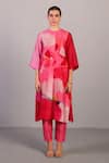 Buy_Clos_Blush Linen, Silk Round Neck Designer Pink Kurta And Pant Set _at_Aza_Fashions