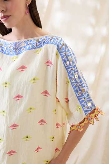 Soup By Sougat Paul_Beige Linen Embroidery, Lace Round Neck Kitchra Appliqued Kimono Co-ord Set _Online_at_Aza_Fashions