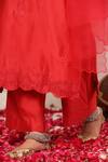 Buy_Anshu Wadhwa_Red Chanderi, Organza Embroidery V-neck Kurta Set With Dupatta 