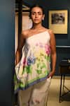 Buy_Rimi Nayak_White Viscose, Crepe Embroidery Hydrangea Printed Trousers _Online_at_Aza_Fashions