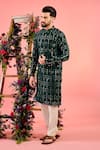 Buy_Kasbah_Green Silk Mirrors, Sequins Work Bottle Kurta _at_Aza_Fashions