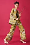 Buy_Taali_Green Silk Embroidery Open , Round Quilted Designer Jacket Set _at_Aza_Fashions