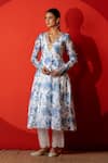 Buy_Yuvraani Jaipur_Ivory Chanderi, Cambric, Cotton, Organza Embroidery V-neck And Blue Kurta Set 