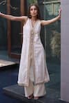 Buy_Nazar By Indu_Ivory Cotton, Jacquard Embroidery V-neck Kurta Pant Set _at_Aza_Fashions