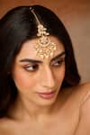 Paisley Pop_Gold Plated Kundan Maangtikka With Pearls _Online_at_Aza_Fashions