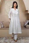 Buy_Taro_White Chanderi V-neck Designer Powder Pearl Kurta Pant Set _at_Aza_Fashions