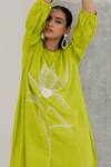 Buy_Silai Studio_Green Linen, Viscose Embroidery Round Neck Matcha Bloom Kurta Set _Online
