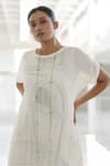 Buy_Silai Studio_White Mesh Round Neck Vanilla Dress 