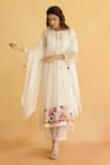 Buy_Naaz By Noor_Ivory Chanderi, Cotton Pearls, Fabric Flowers Round Neck Floral Kurta Set _at_Aza_Fashions