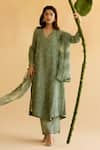 Naaz By Noor_Green Chanderi, Cotton, Organza Pearls, Embroidery V-neck Muted Kurta Set _at_Aza_Fashions