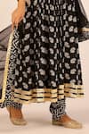Buy_Palak & Mehak_Black Chanderi Zari V-neck Floral Anarkali Set 
