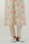 Buy_Vinusto_Ivory Chanderi Round Neck Floral Printed Kurta Set _Online_at_Aza_Fashions