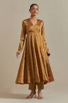 Buy_Vinusto_Gold Chanderi Lace V-neck Handwoven Zari Anarkali Set _Online_at_Aza_Fashions