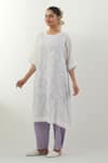 Vinusto_White Cotton Embroidery Round Neck Phool Patti Chikankari Kurta Set _Online_at_Aza_Fashions