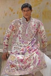 Soniya G_Ivory Chanderi , Embroidery Floral Kurta Set _at_Aza_Fashions
