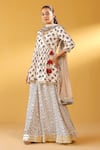 Buy_Palak & Mehak_Cream Crepe Tassels V-neck Floral Angarkha Set 