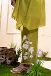 Buy_The White Tree Studio_Green Chanderi Applique, Embroidery Collared Moss Kurta Co-ord Set _Online