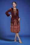Samyukta Singhania_Burgundy Polyester Embroidery Keyhole Neck Velvet Dress With Belt _Online_at_Aza_Fashions
