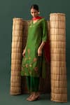 Naina Jain_Green , Organza Embroidery Round Neck Bandhani Aari Suit Set _Online_at_Aza_Fashions