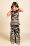 Jilmil Dreamwear_Black Silk Embroidery Dola Set _Online_at_Aza_Fashions