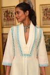 Buy_Nuhh_Ivory Handloom Cotton Embroidery Split V-neck Handwoven Kurta And Pant Set 
