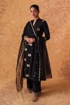 Buy_Pouli Pret_Black Chanderi, Organza Zari V-neck Embroidered Kurta Set _at_Aza_Fashions