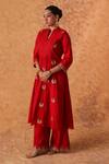Buy_Pouli Pret_Red Chanderi, Organza Zari Split V-neck Embroidered Kurta Pant Set _Online_at_Aza_Fashions