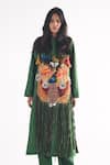 Til_Green Chanderi Embroidery, Patchwork Round Neck Emerald Echo Kurta Set _at_Aza_Fashions