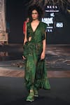 Buy_Til_Green Silk Plunge Neck Freckle Pre-draped Saree With Blouse _at_Aza_Fashions