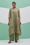 Priya Chaudhary_Green Linen Embroidery V-neck Block Print Kurta Set _at_Aza_Fashions