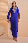 Buy_Aakansha Gupta_Blue Silk Embroidery Round Neck Designer Amaris Kurta Set _at_Aza_Fashions