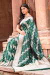Naaritva India_Emerald Green Zari Handwoven Banarasi Saree With Running Blouse _at_Aza_Fashions