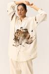 Buy_Kharakapas_Off White Cotton Collared Sunpetal Shirt And Pant Co-ord Set 