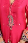 Buy_Label Niti Bothra_Pink Silk, Organza Embroidery, Gota Patti, Tassels V-neck Paisley Kurta Set 