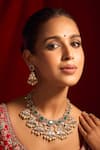 Buy Nazaakat By Samara Singh Green Zari Kundan Brass Necklace And Earring Set at Aza Fashions Buy_Nazaakat By Samara Singh_Green Zari Kundan Brass Necklace And Earring Set _at_Aza_Fashions