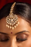 Buy_Nazaakat By Samara Singh_White Diamonds, Pearls Kundan Brass Jewelry Set 